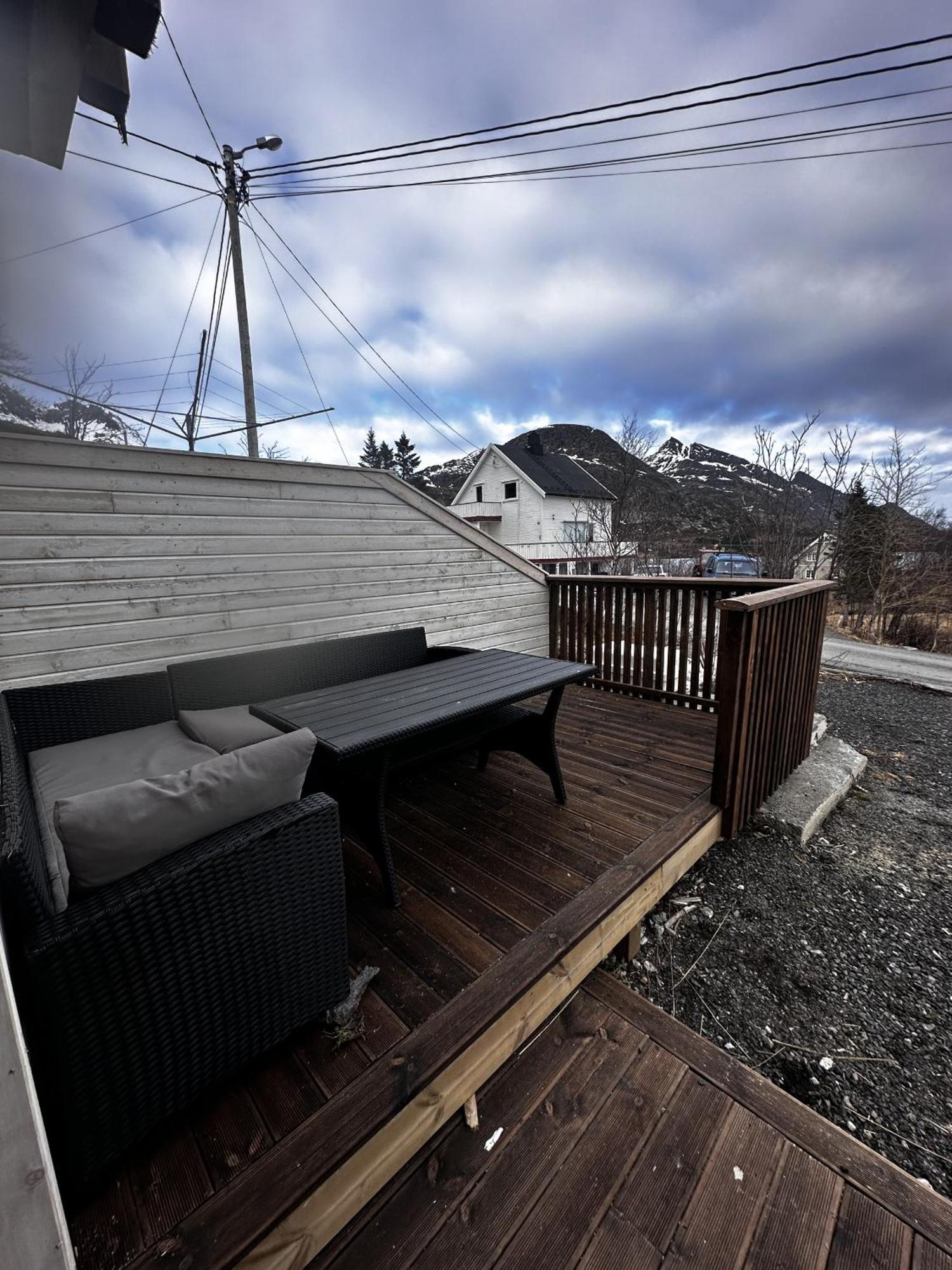 Kb Basement Apartment Sorvagen Luaran gambar