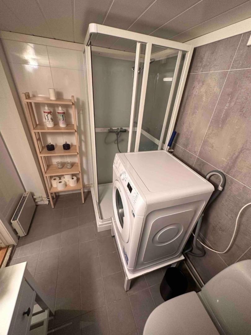 Kb Basement Apartment Sorvagen Luaran gambar